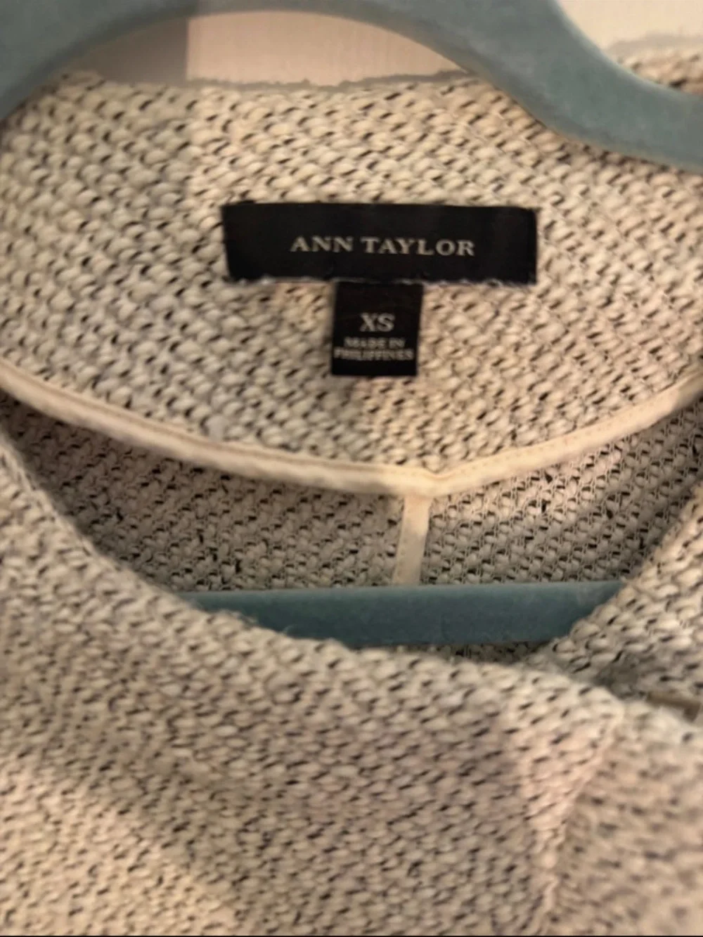 Ann Taylor Stylish Textured Cream Women's Jacket with Gold Zippers